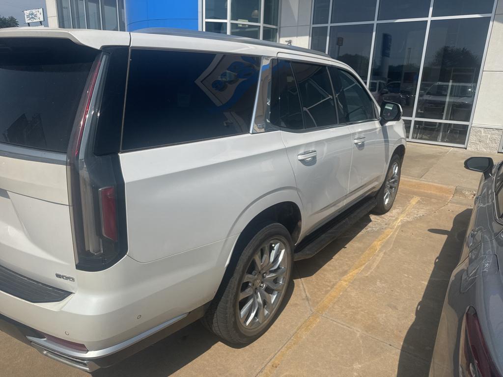 2022 Cadillac Escalade Premium Luxury photo 4