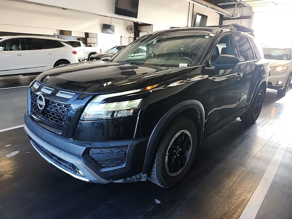 2023 Nissan Pathfinder Rock Creek photo 2