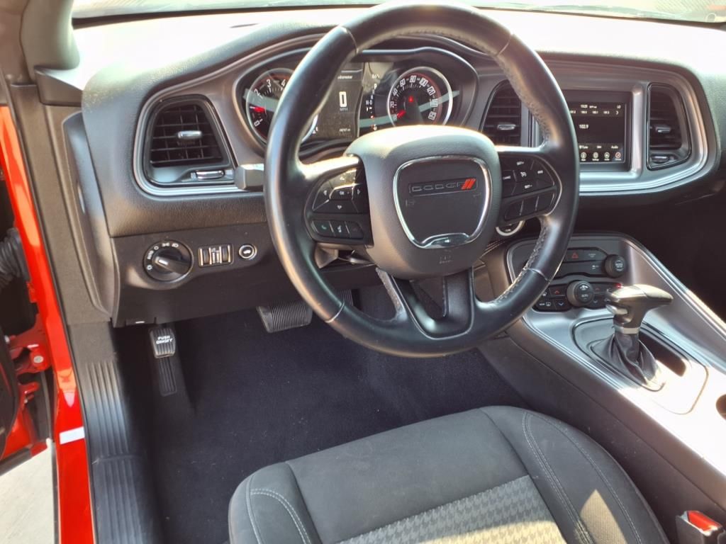 2023 Dodge Challenger SXT photo 3