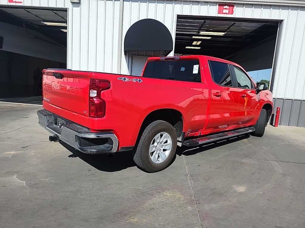 2024 Chevrolet Silverado LT photo 2