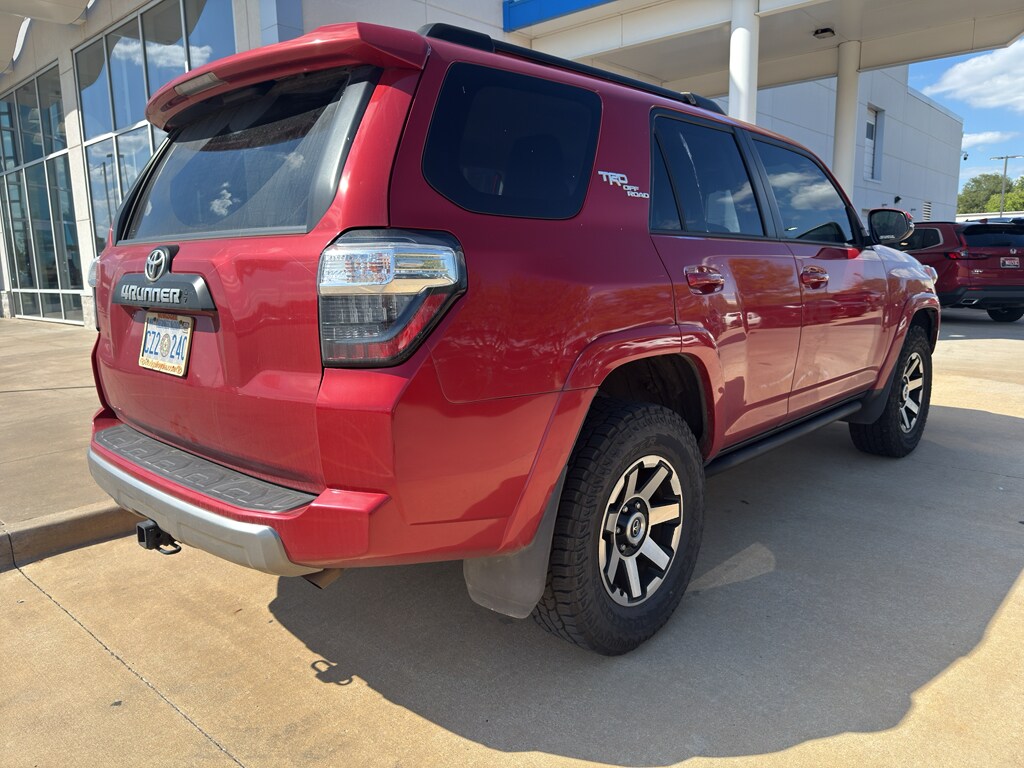 2021 Toyota 4Runner TRD Premium photo 2