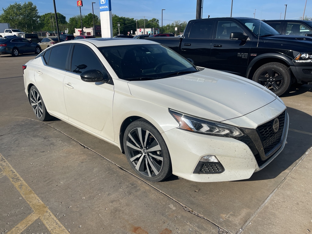 Used 2020 Nissan Altima 2.5 SR Sedan