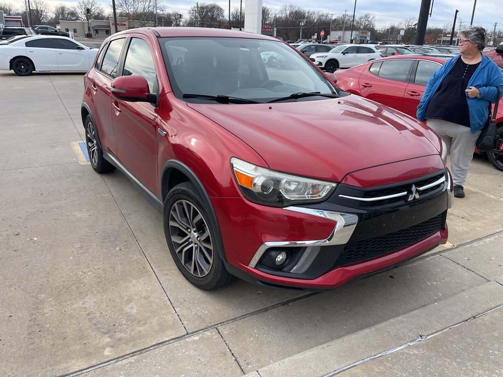 2018 Mitsubishi Outlander Sport SE's photo