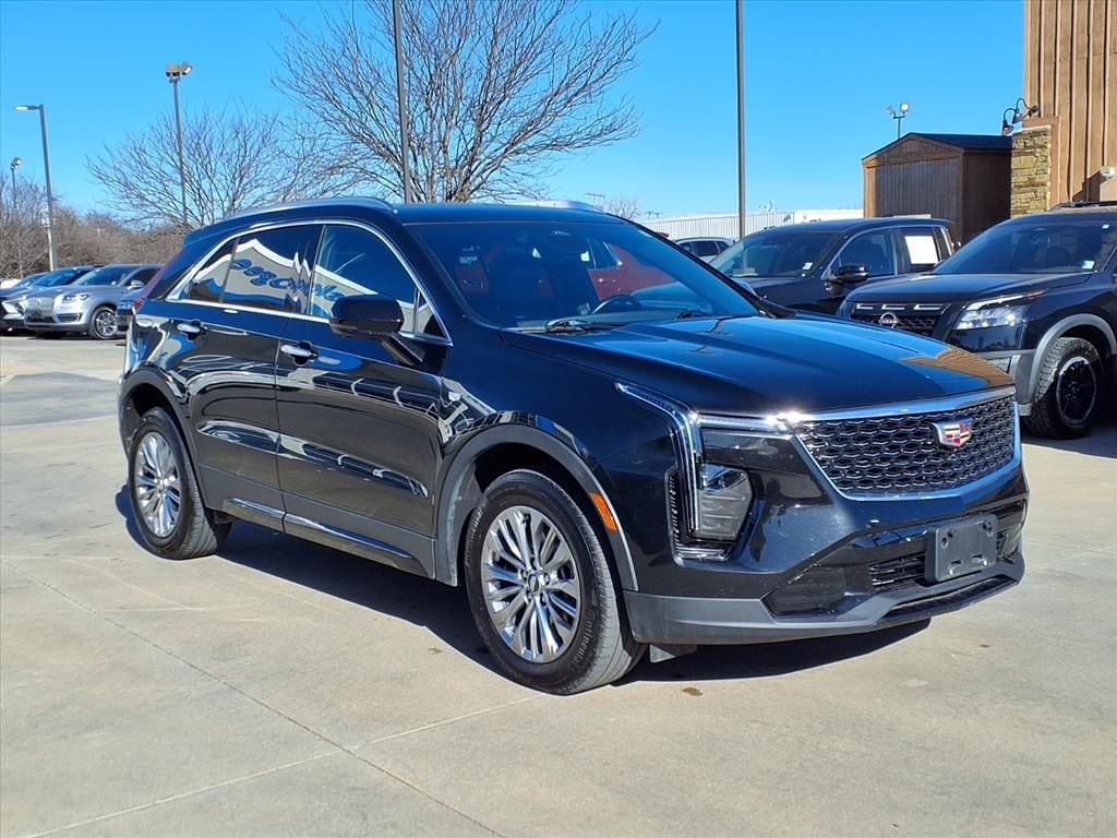 2025 Cadillac XT4 Premium Luxury's photo