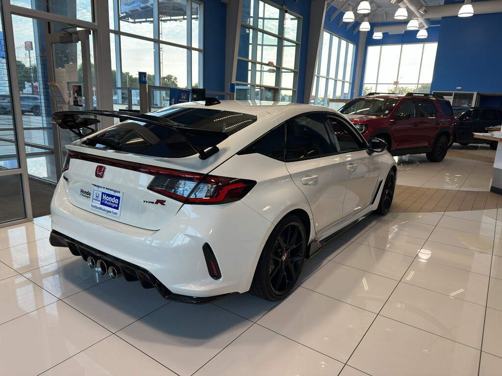 2023 Honda Civic Type R Touring photo 2