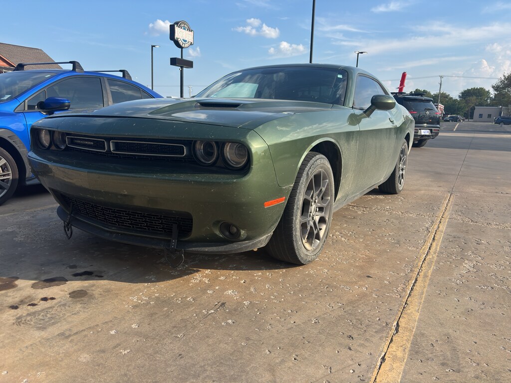 2018 Dodge Challenger GT photo 2