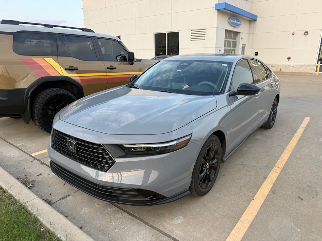 Used 2025 Honda Accord SE