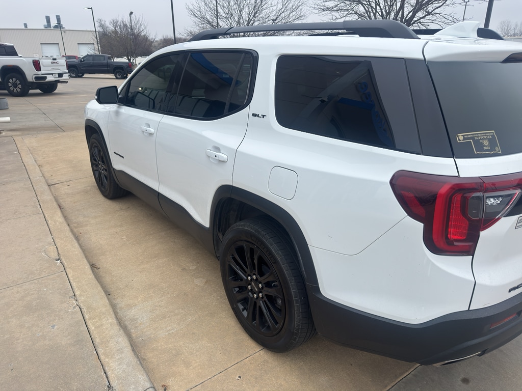 Used 2023 GMC Acadia SLT Sport Utility