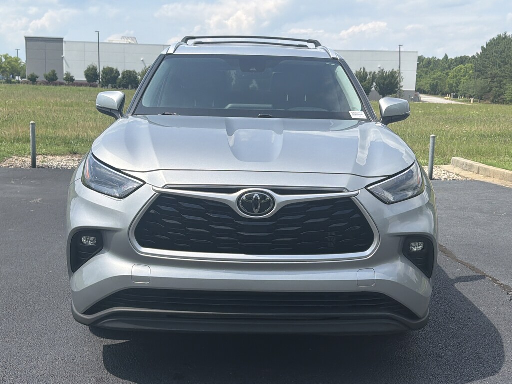 Used 2022 Toyota Highlander XLE SUV