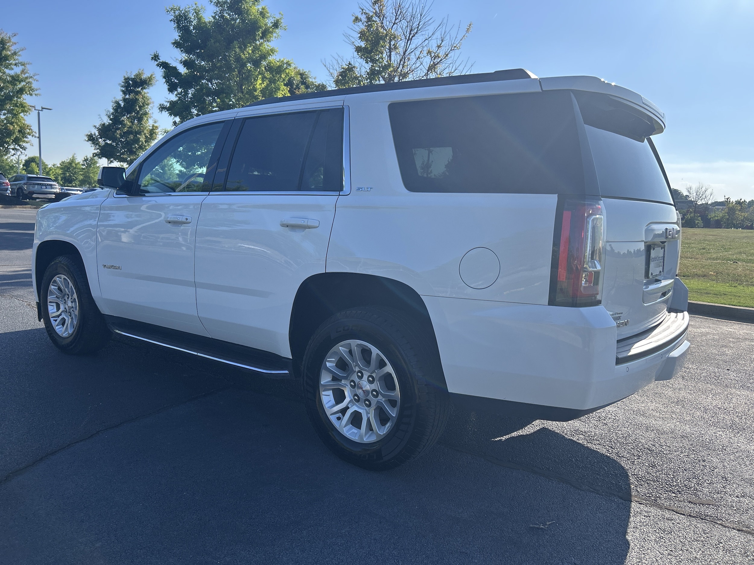 2017 GMC Yukon SLT photo 6