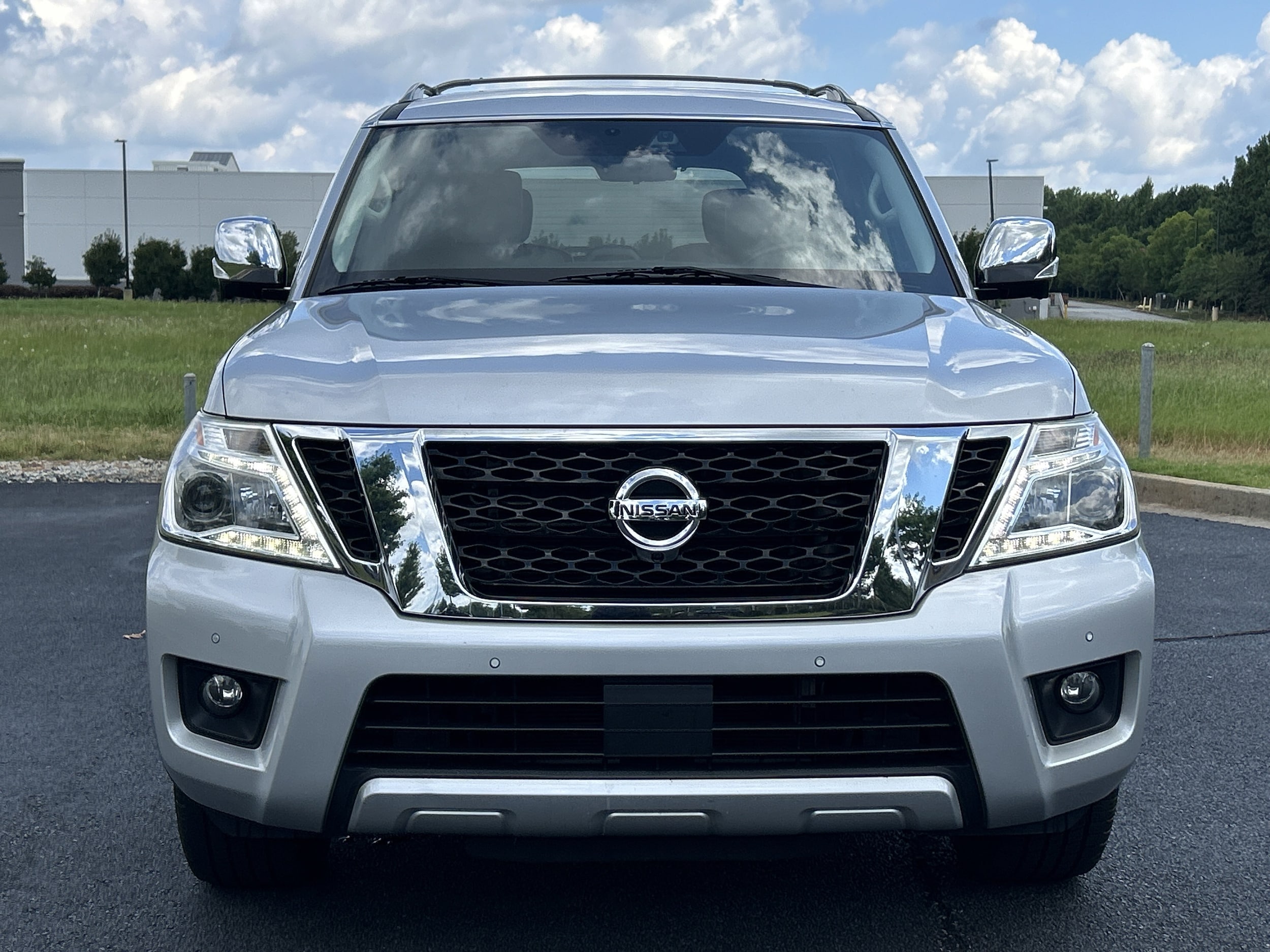 Nissan Armada Platinum
