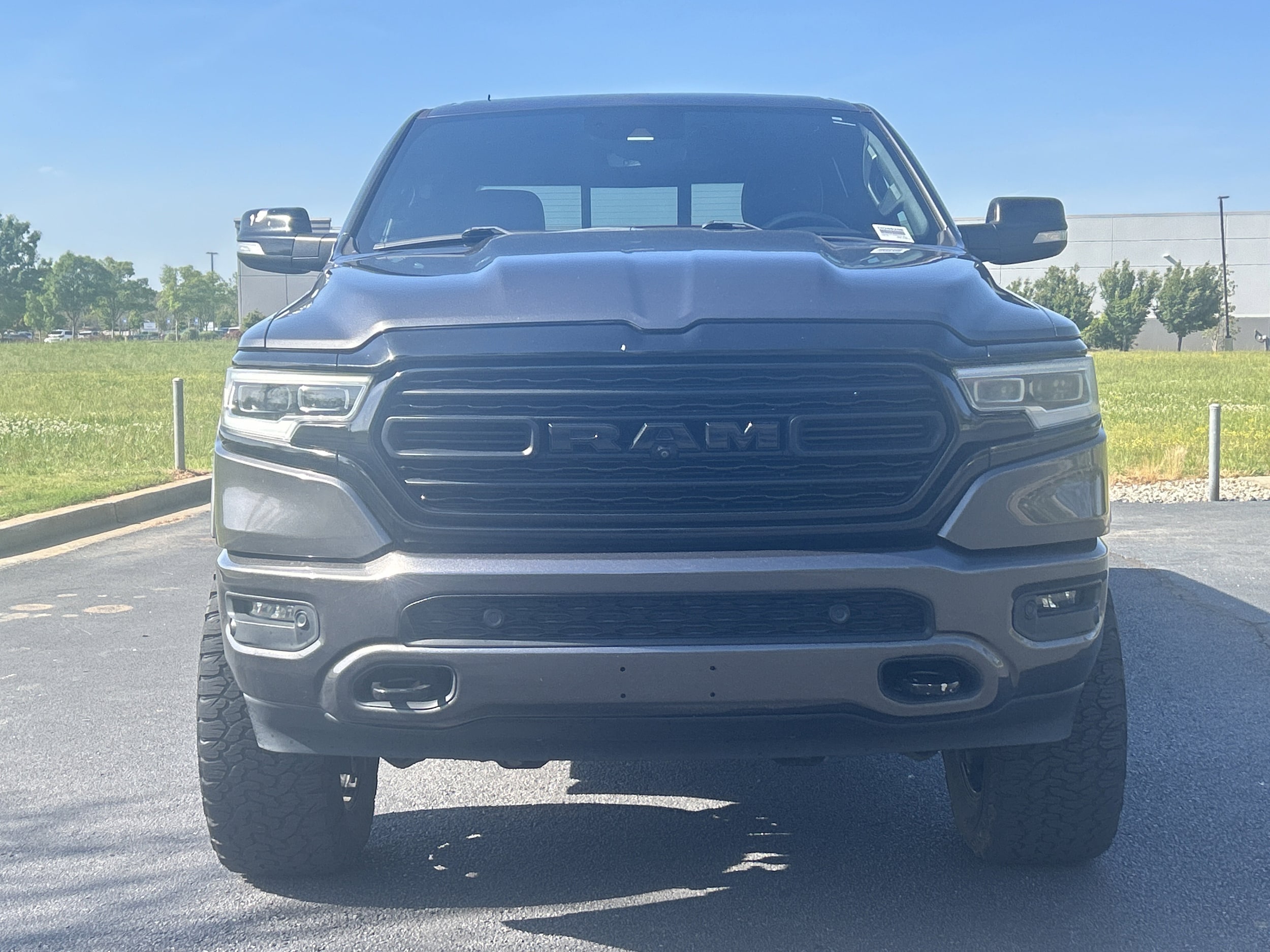 2019 Ram 1500 Limited photo 2