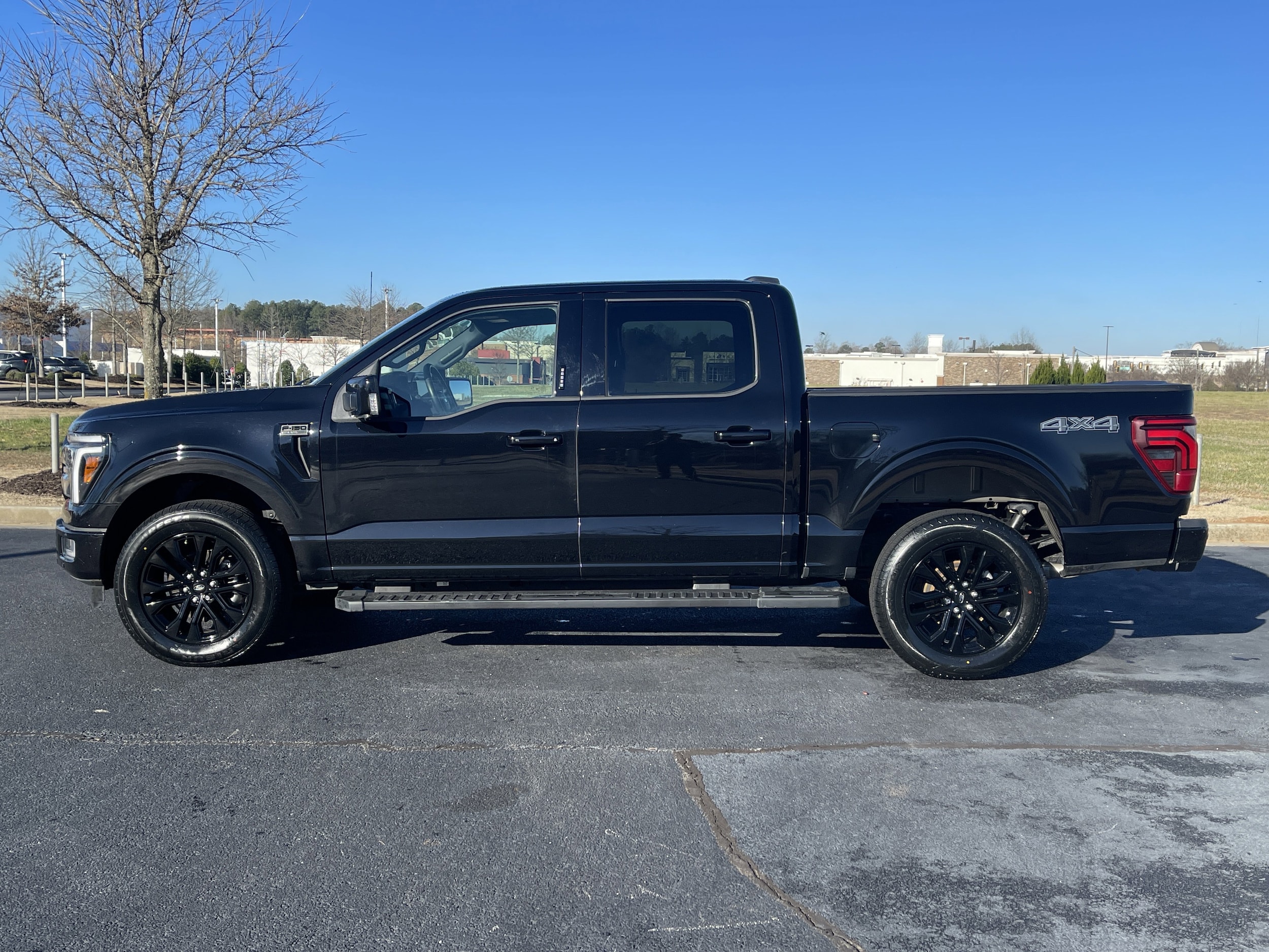 2024 Ford F-150 Lariat photo 4