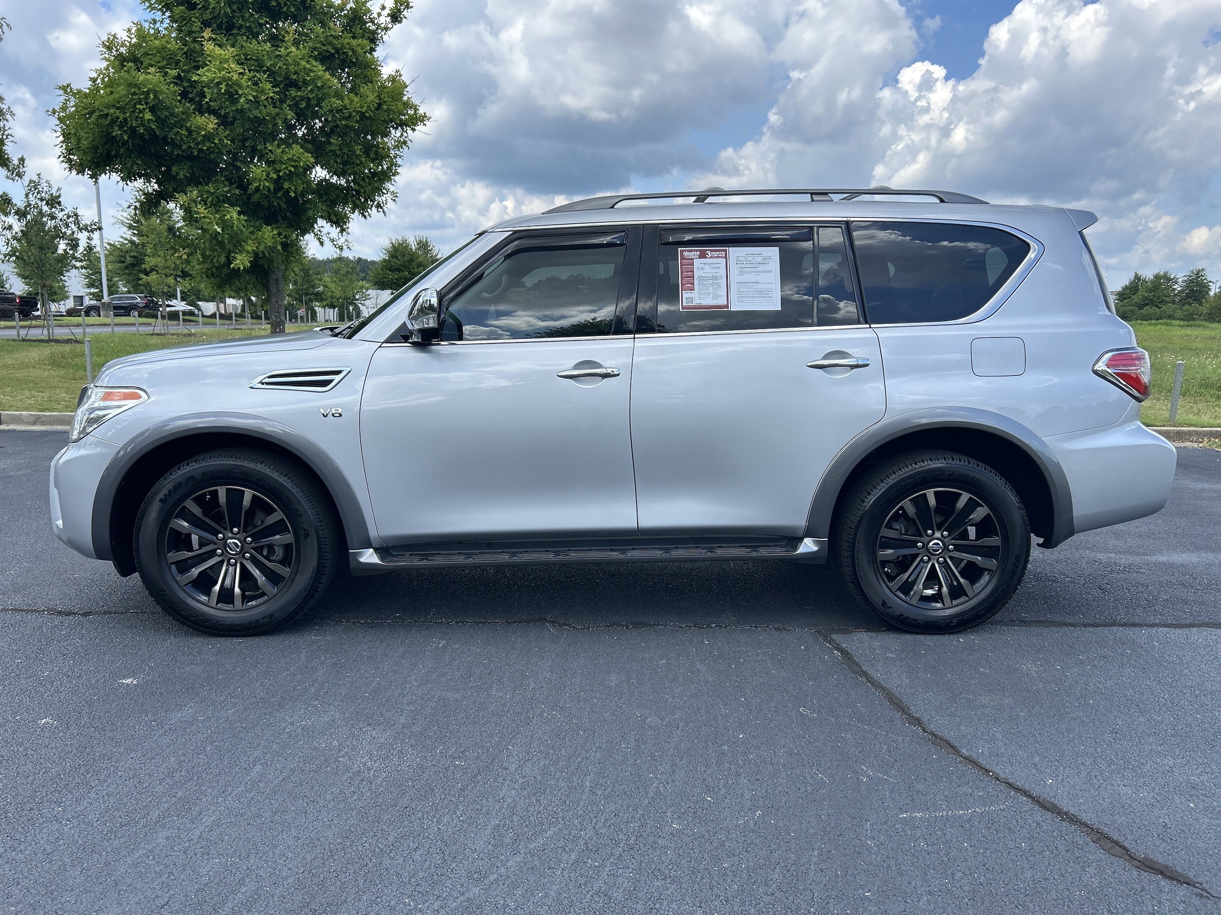 Nissan Armada Platinum