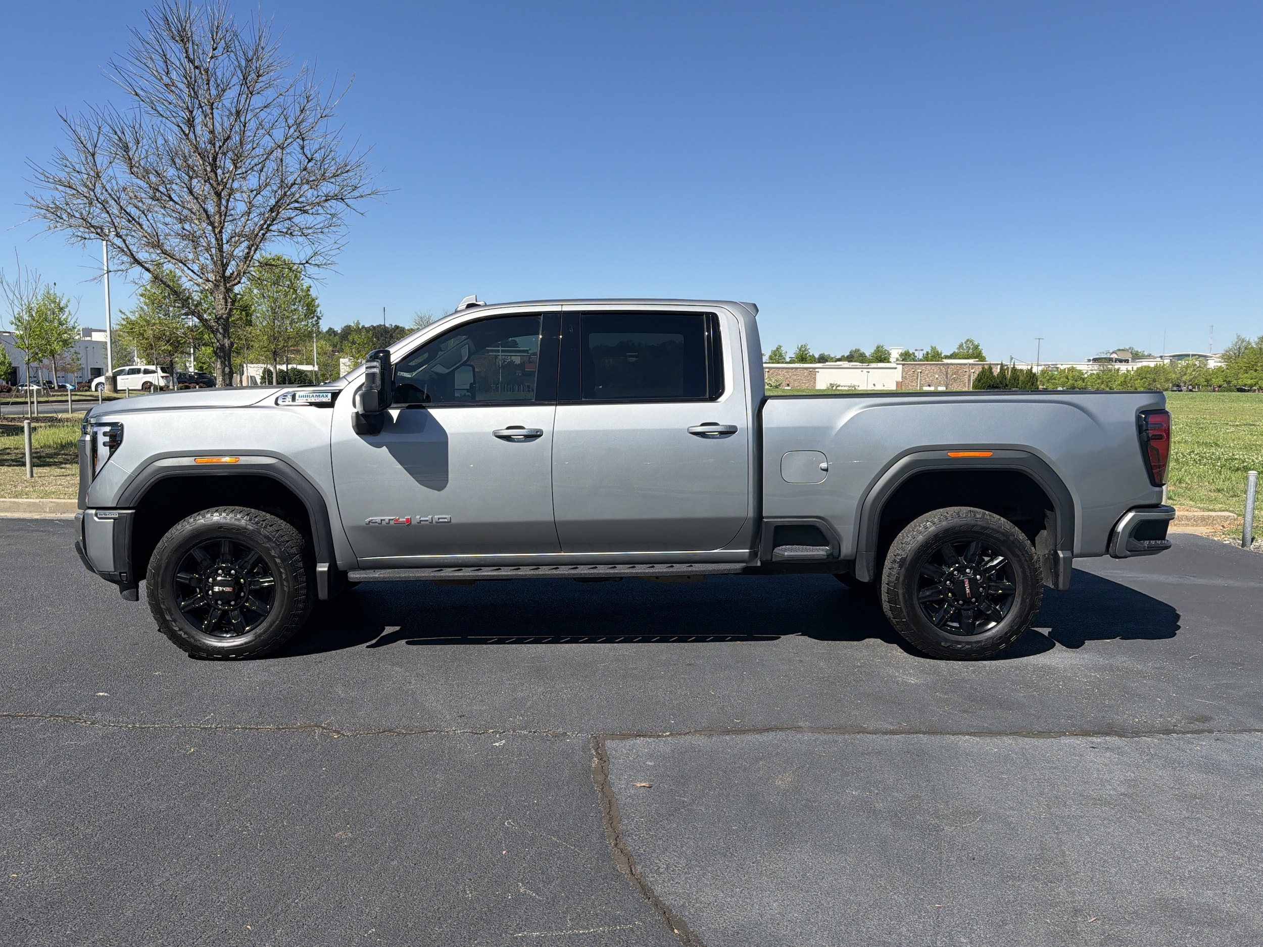 2025 GMC Sierra 2500 HD AT4 photo 5