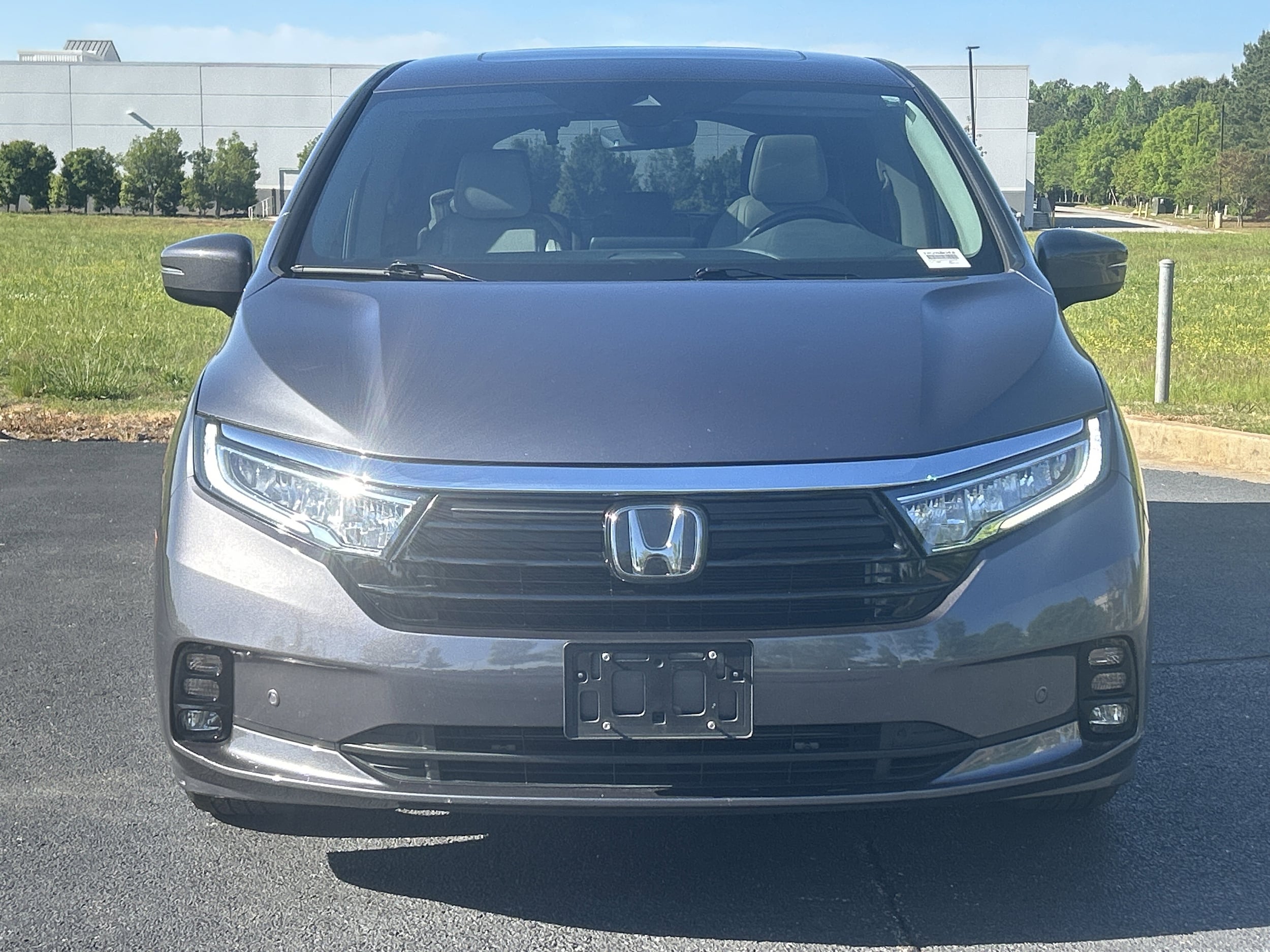 2023 Honda Odyssey Touring photo 2