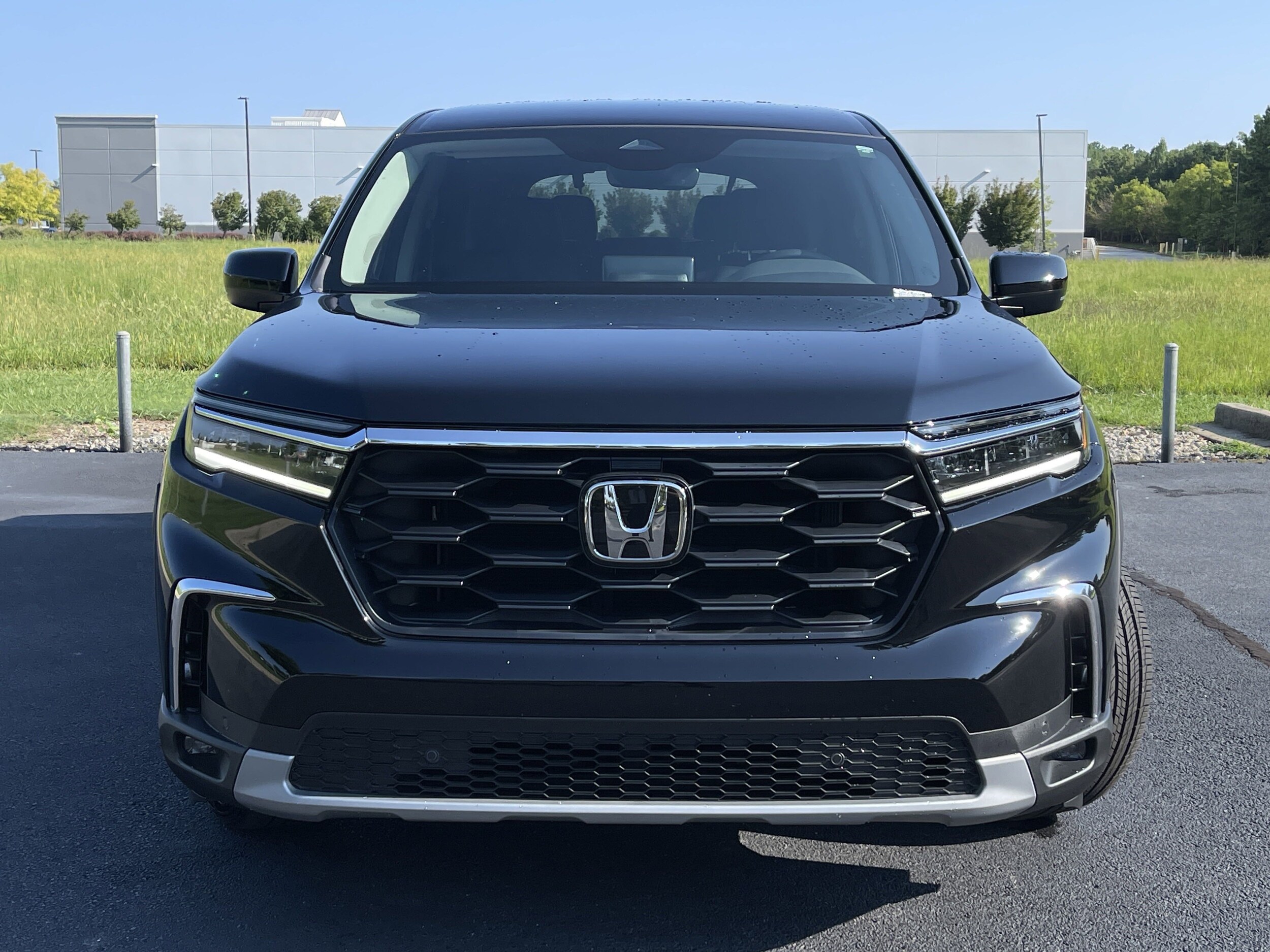 2025 Honda Pilot EX-L photo 2