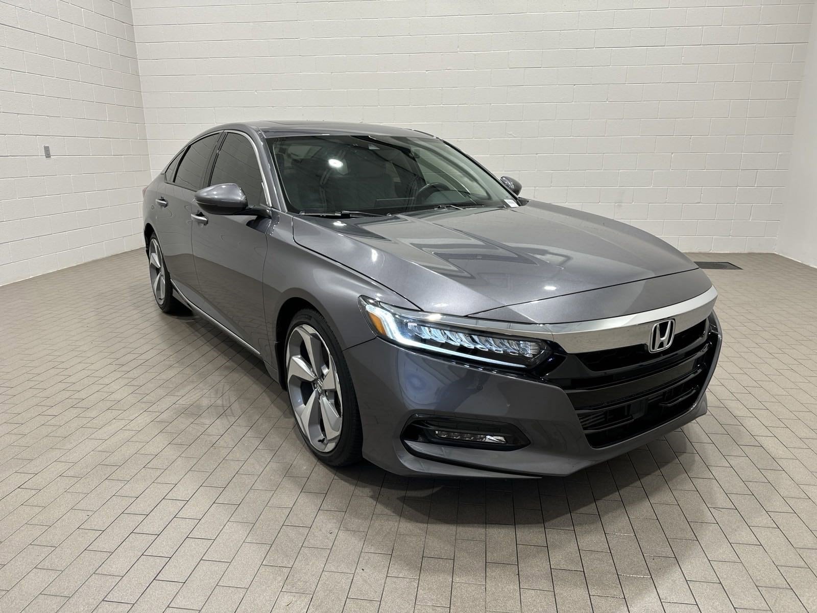 Certified 2020 Honda Accord Touring with VIN 1HGCV2F92LA014613 for sale in Kansas City