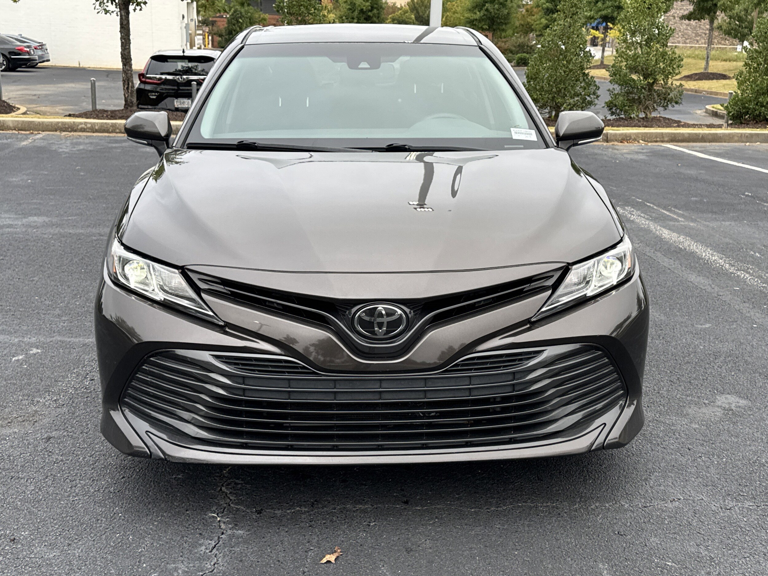 2018 Toyota Camry LE photo 2