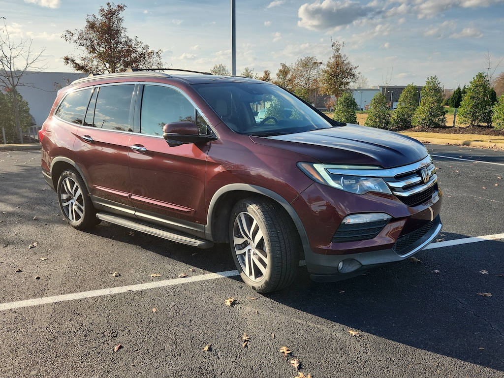 Used 2018 Honda Pilot Touring AWD SUV