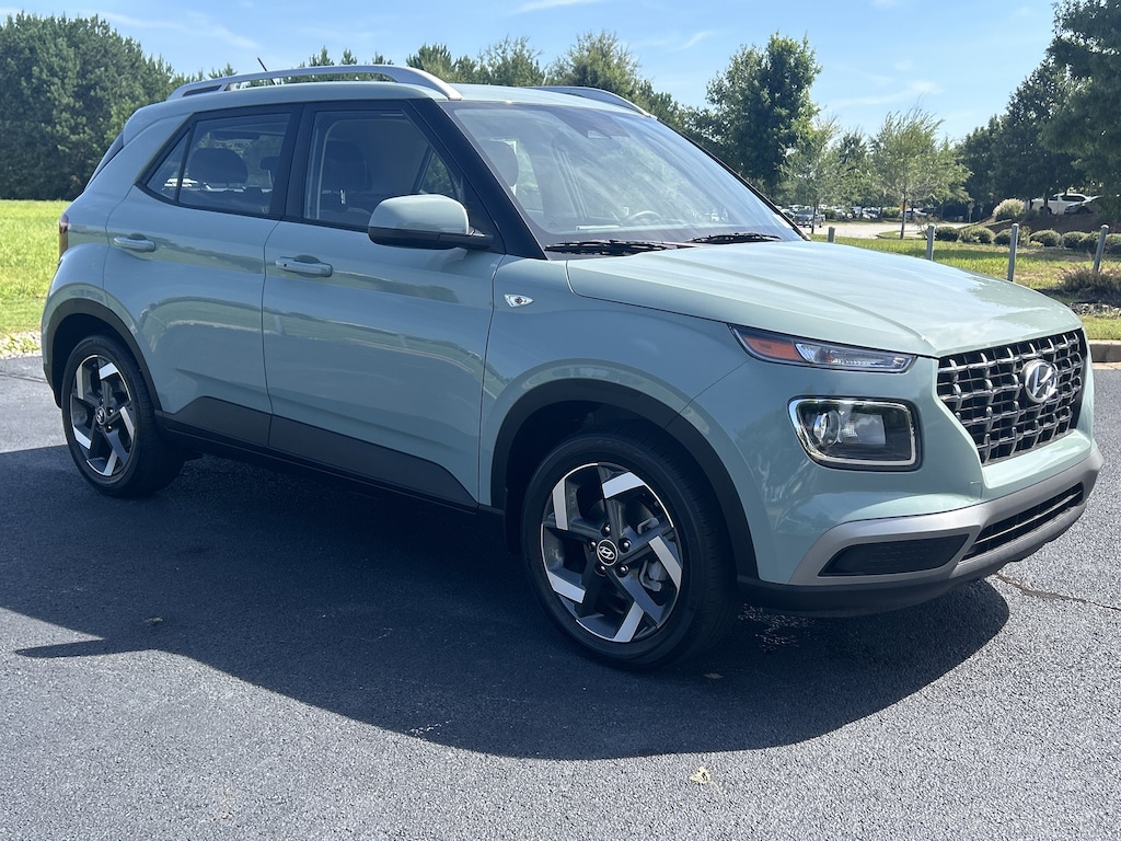 Used 2026 Hyundai Venue SEL SUV