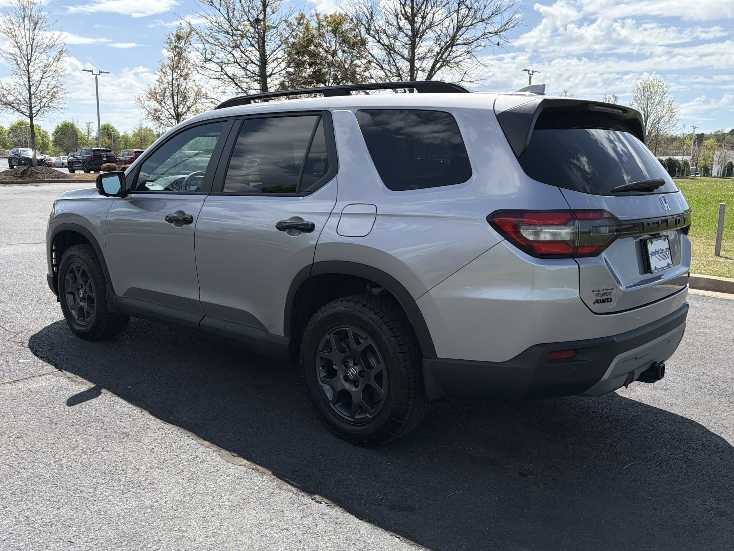 2025 Honda Pilot TrailSport photo 6