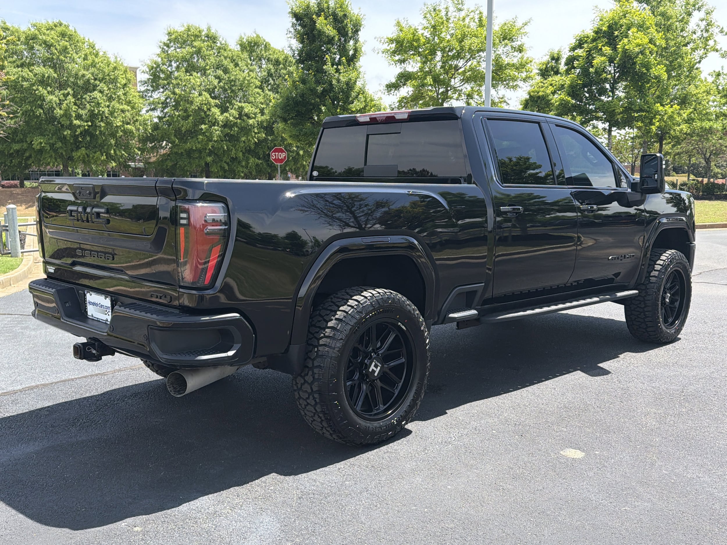 2025 GMC Sierra 2500 HD AT4 photo 3