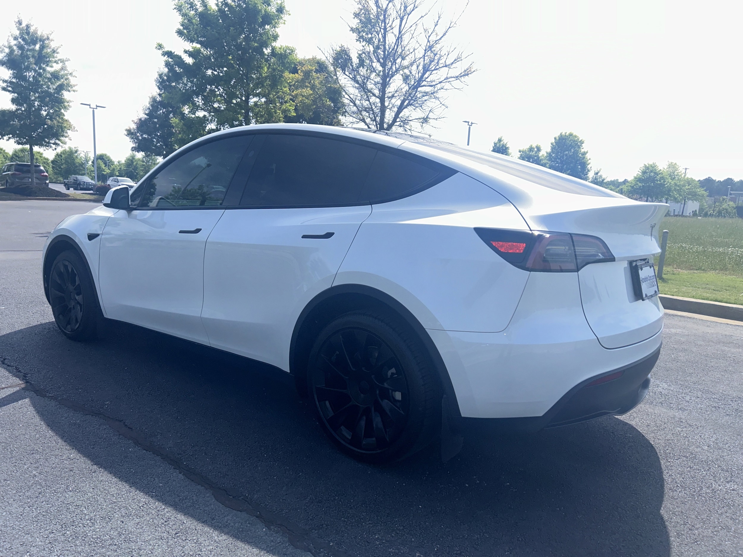2024 Tesla Model Y Long Range photo 5