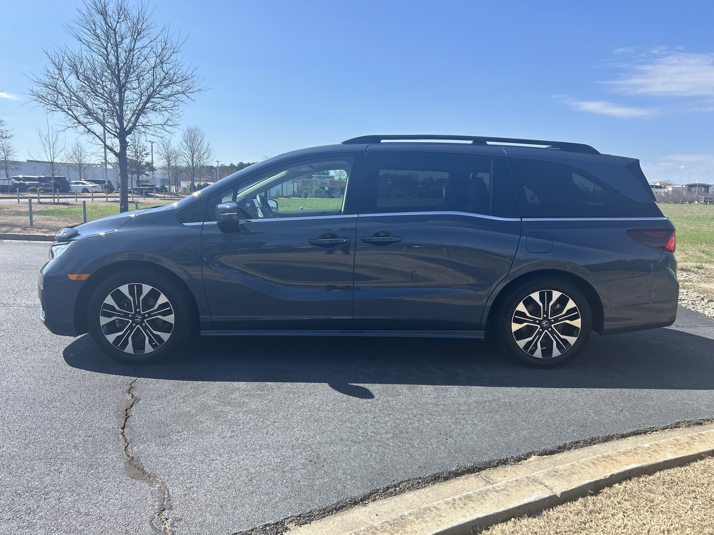 2025 Honda Odyssey Elite photo 5