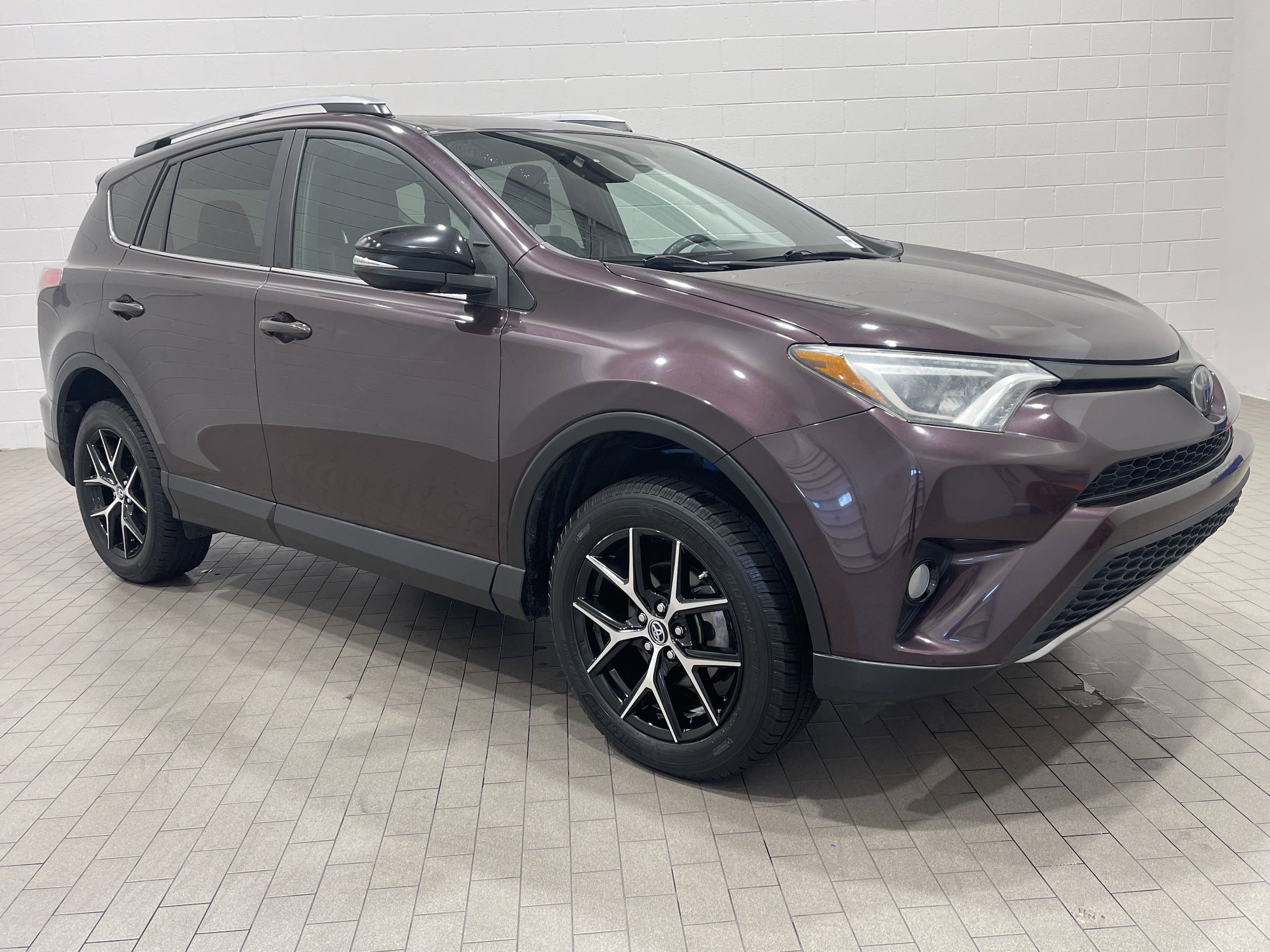 2017 Toyota RAV4 SE