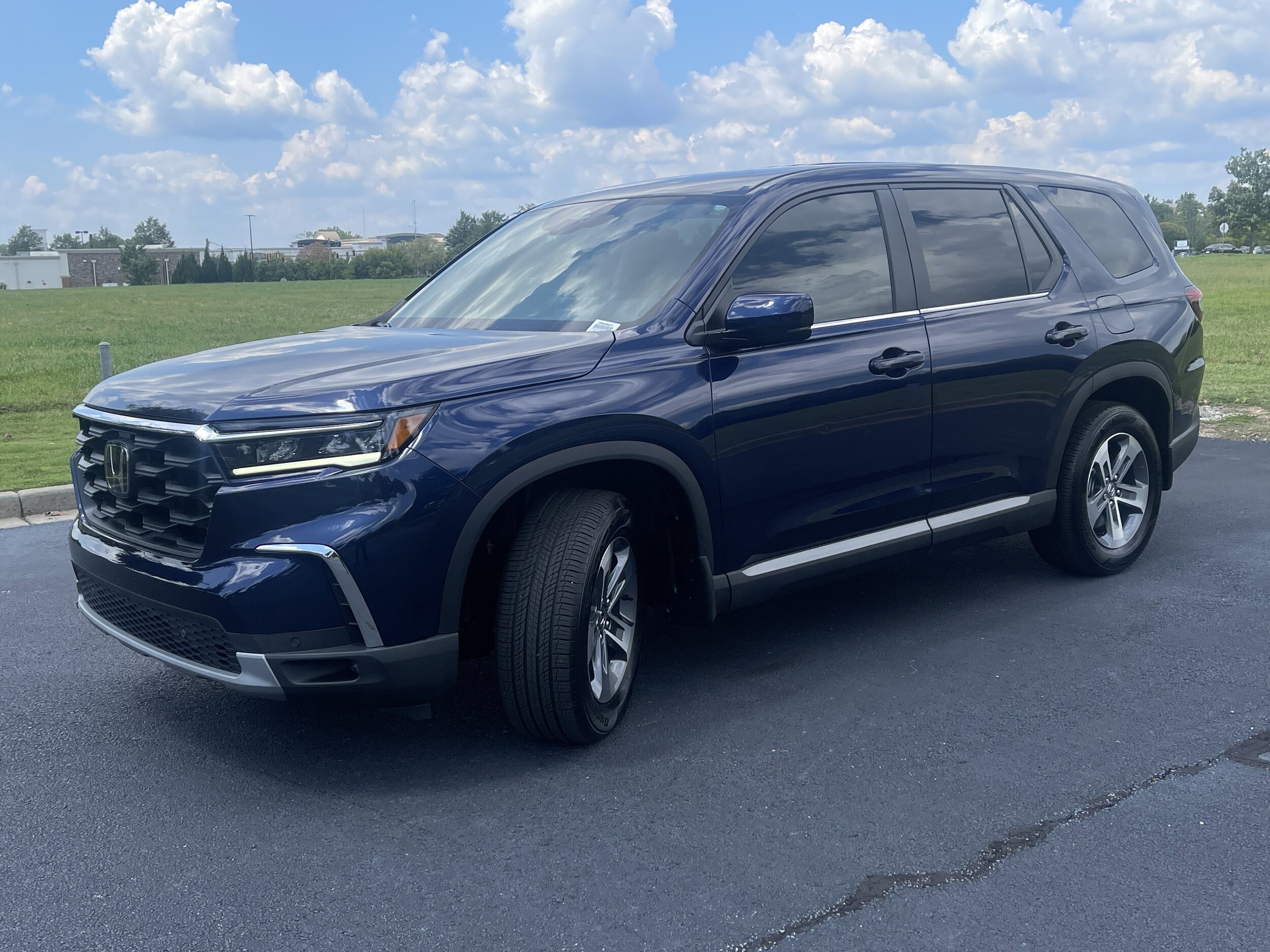 2025 Honda Pilot EX-L photo 2