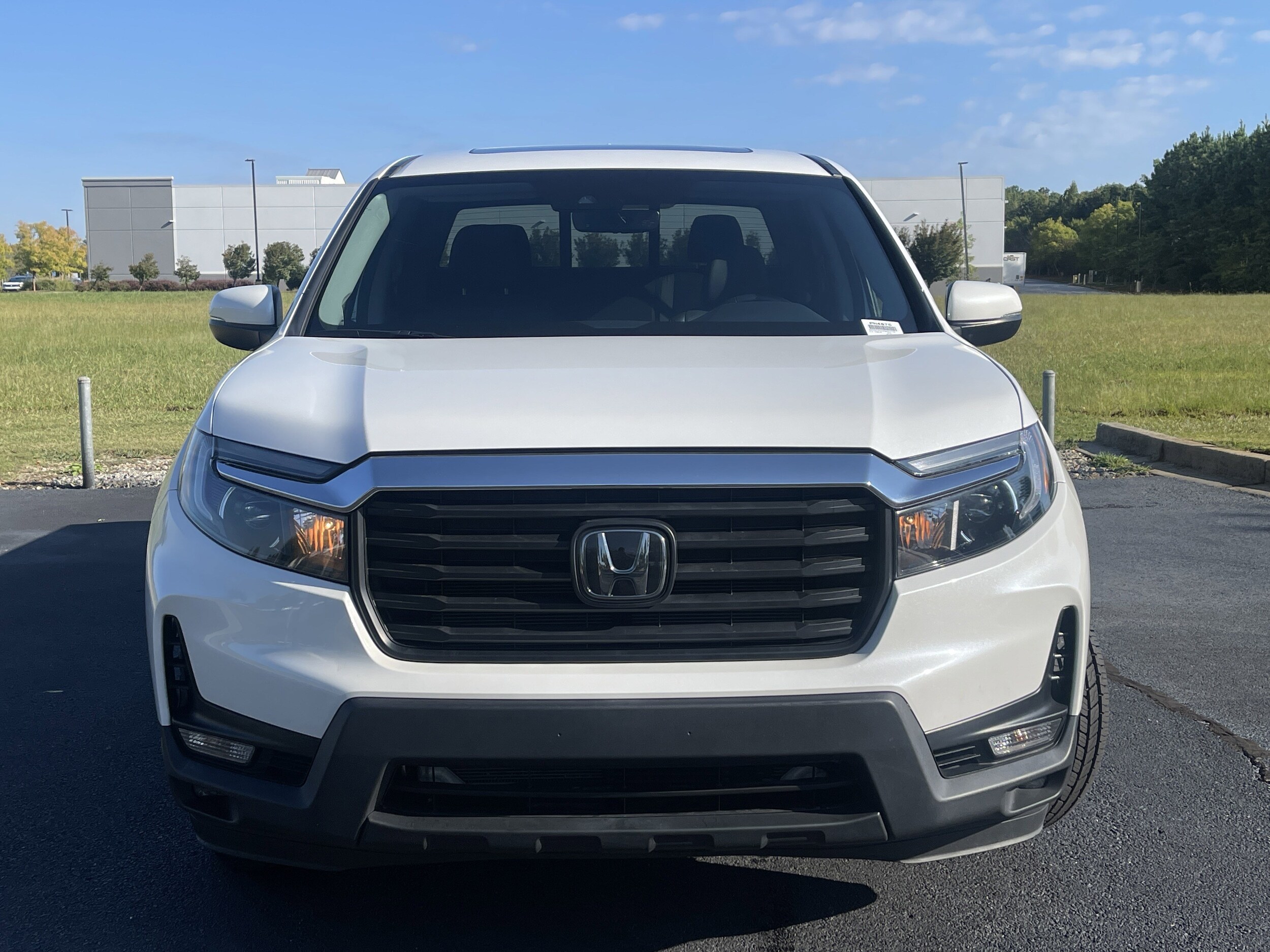2023 Honda Ridgeline RTL photo 2