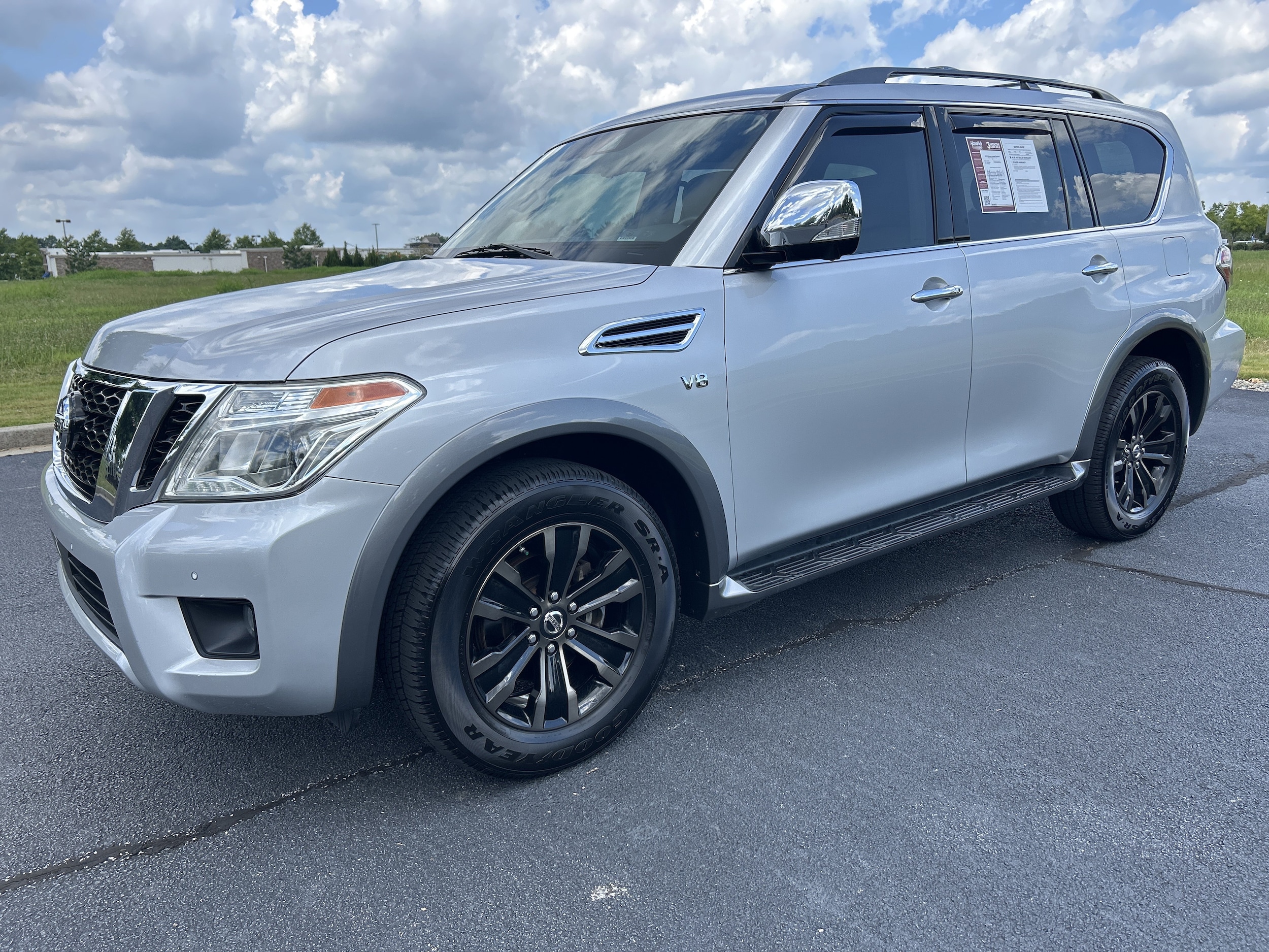 Nissan Armada Platinum
