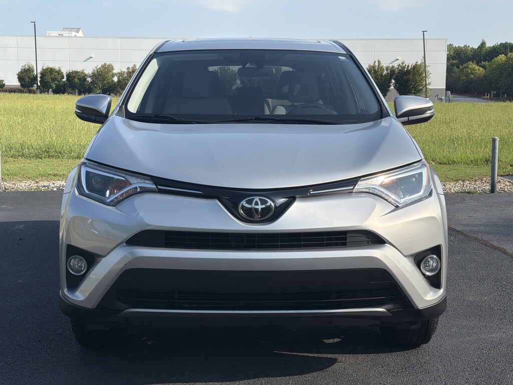 Used 2018 Toyota RAV4 XLE SUV