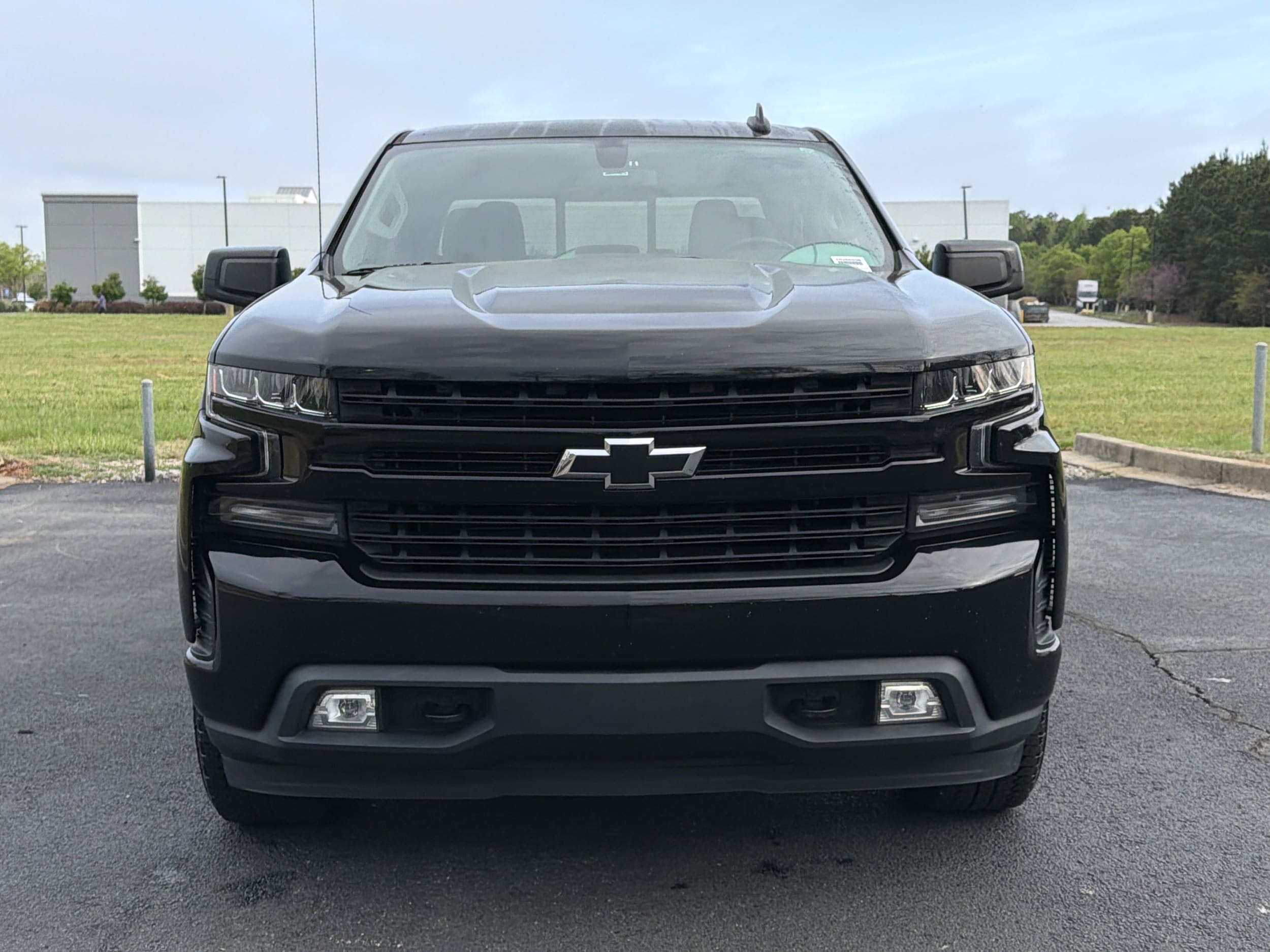 2020 Chevrolet Silverado 1500 RST photo 2