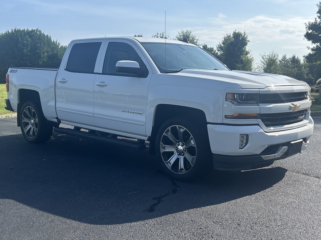 Used 2018 Chevrolet Silverado 1500 LT w/2LT Truck Crew Cab