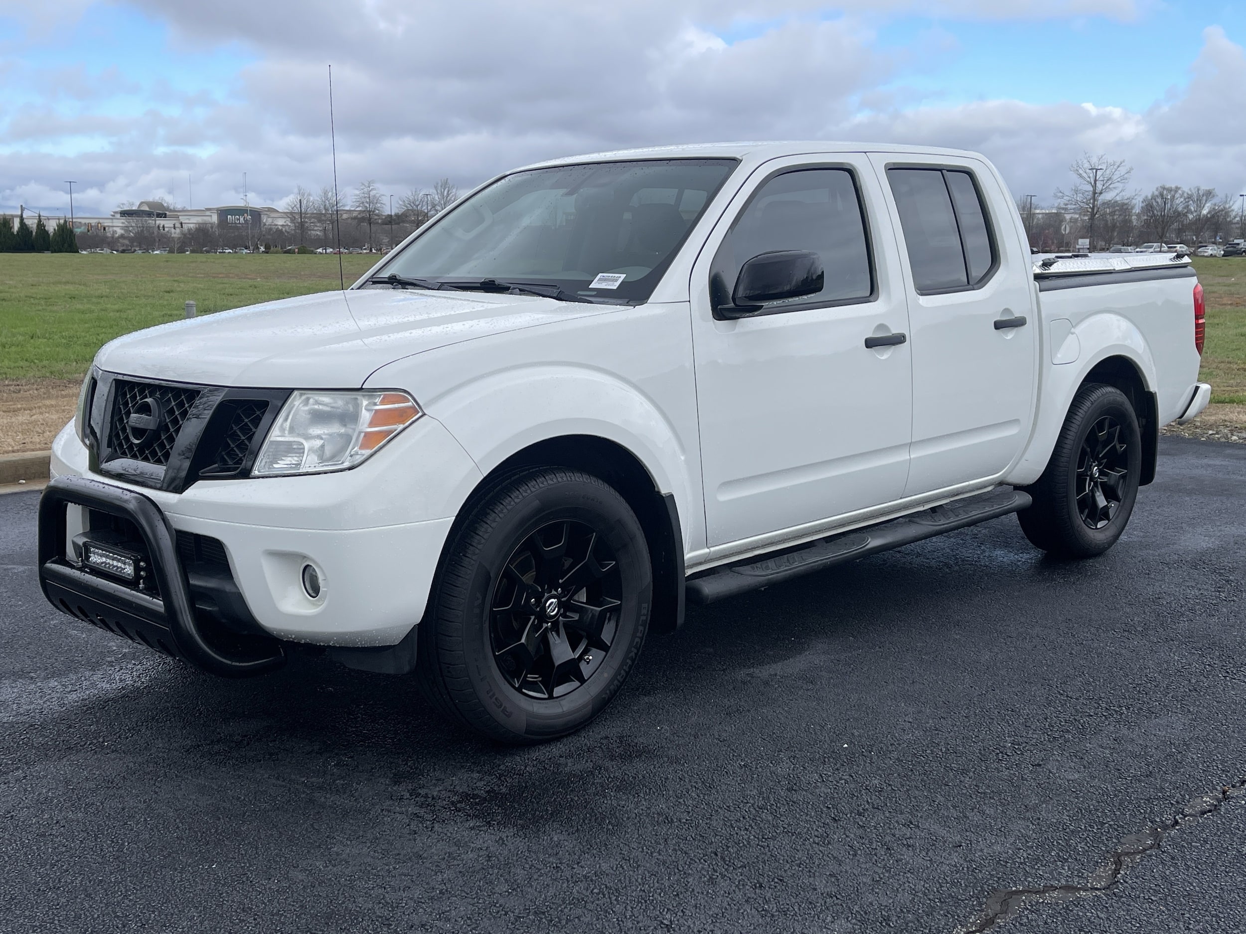 2019 Nissan Frontier SV photo 4