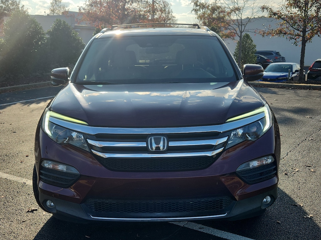 Used 2018 Honda Pilot Touring AWD SUV