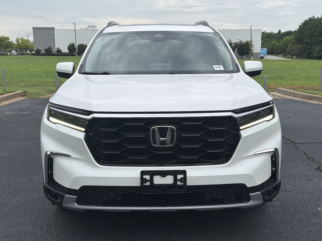 Certified 2024 Honda Pilot Touring SUV