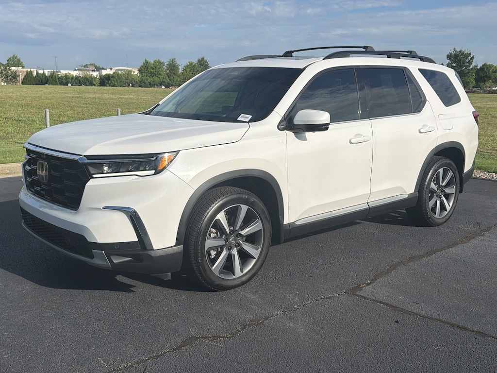Used 2025 Honda Pilot Elite SUV