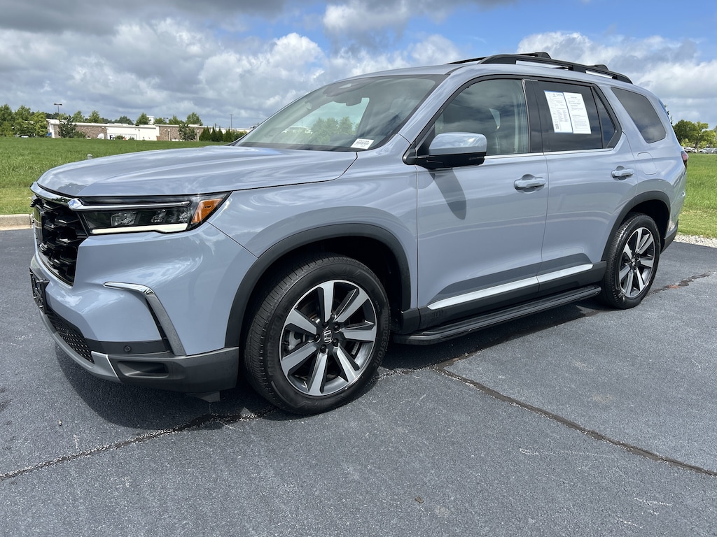 Certified 2025 Honda Pilot Touring SUV