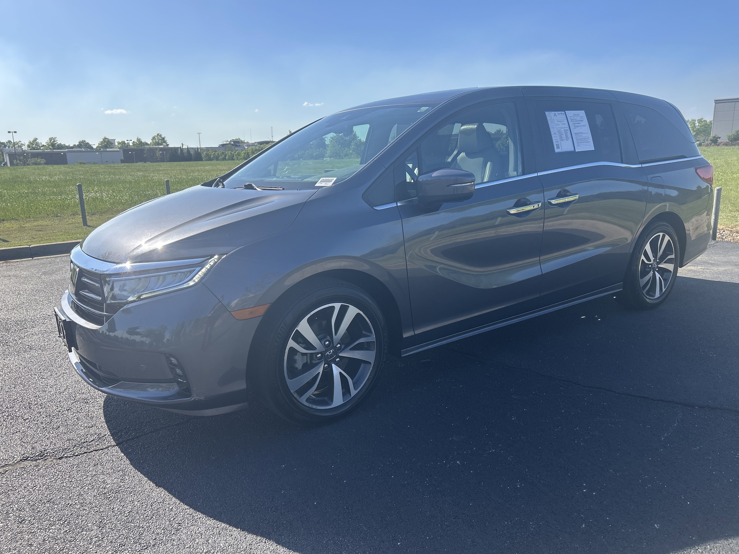 2023 Honda Odyssey Touring photo 4