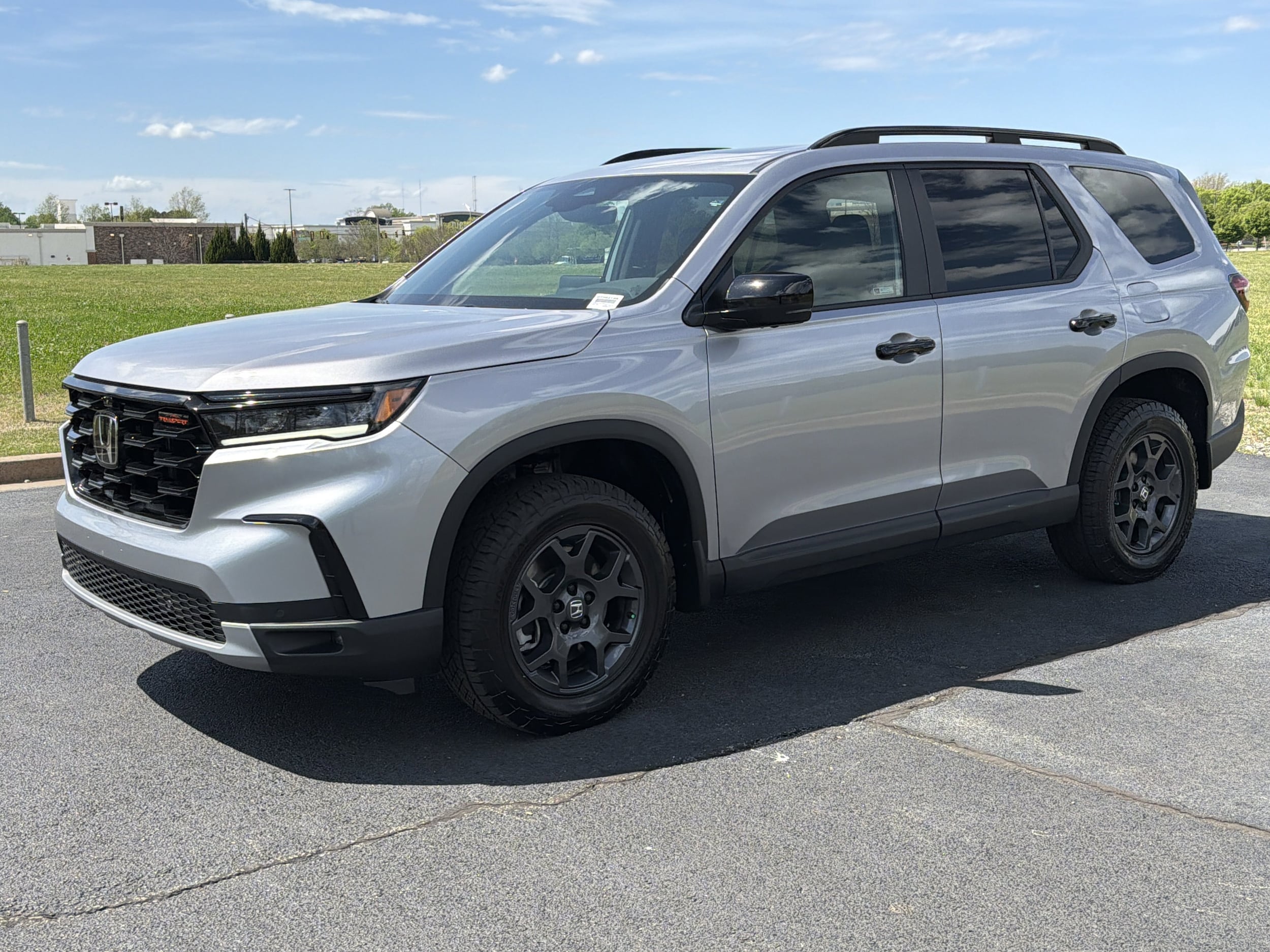 2025 Honda Pilot TrailSport photo 4