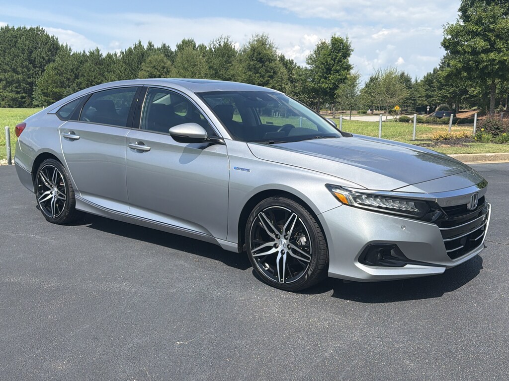 Used 2022 Honda Accord Hybrid Touring Sedan
