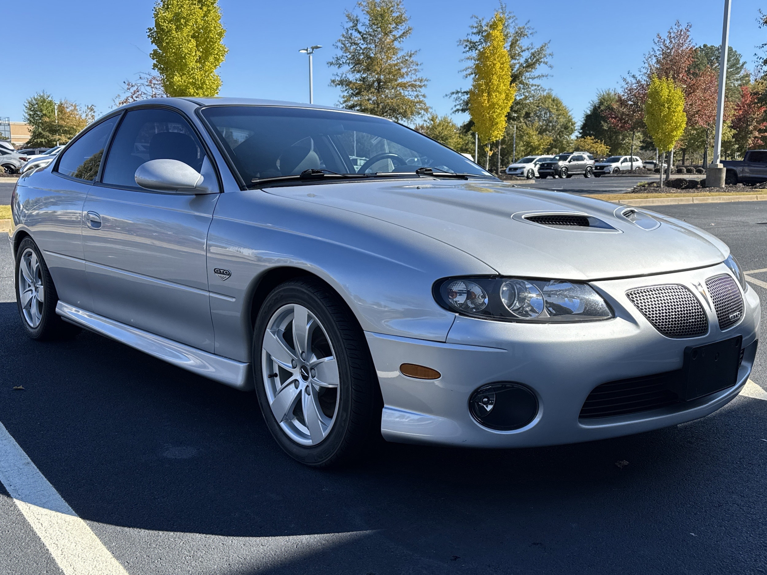 2006 Pontiac GTO photo 2
