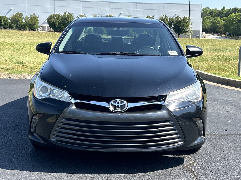 Used 2016 Toyota Camry XLE Sedan