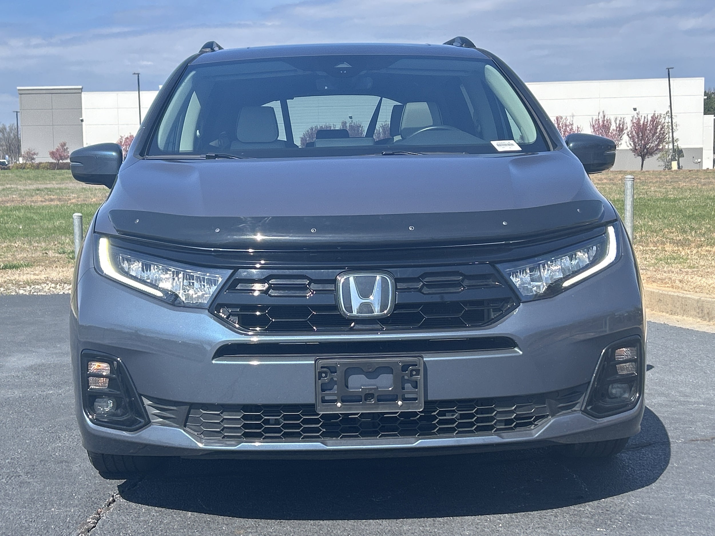 2025 Honda Odyssey Elite photo 2