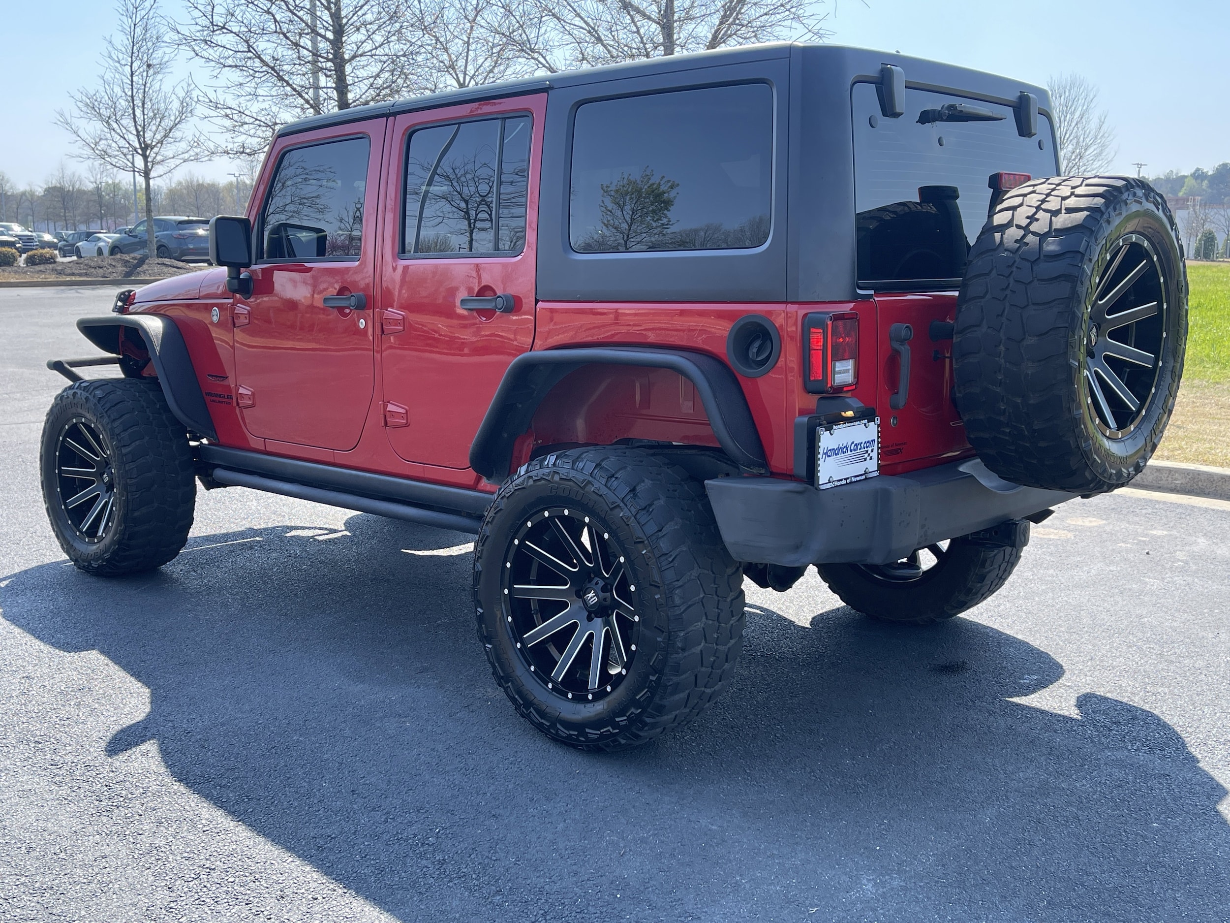 2014 Jeep Wrangler Unlimited Sport 4x4 photo 6