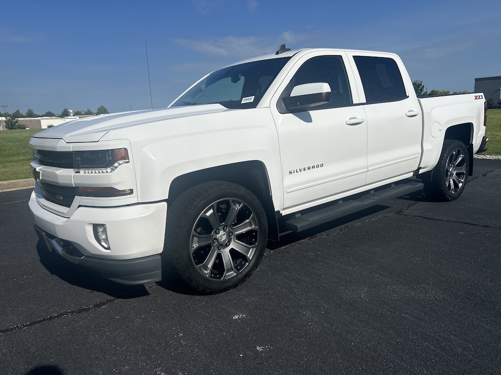 Used 2018 Chevrolet Silverado 1500 LT w/2LT Truck Crew Cab