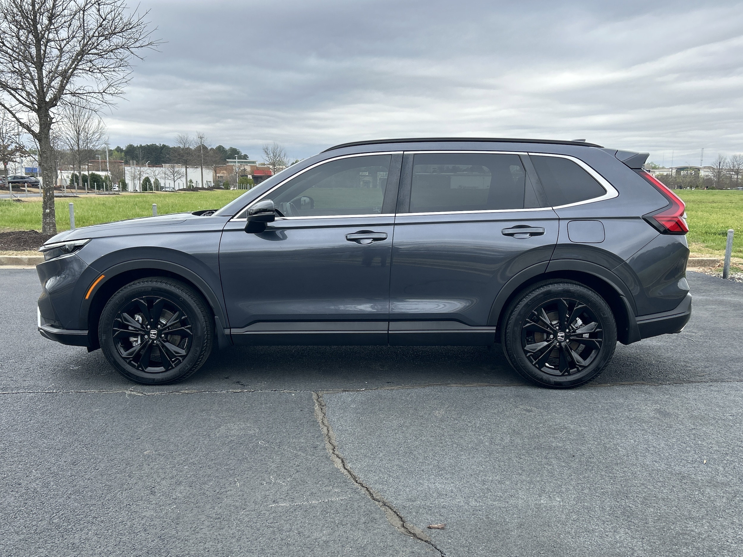 2024 Honda CR-V Hybrid Sport Touring photo 4